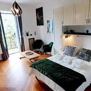  Appartement 3 étoiles Le 102, Aix Les Bains Centre Thermes Palace Le Beau Site France